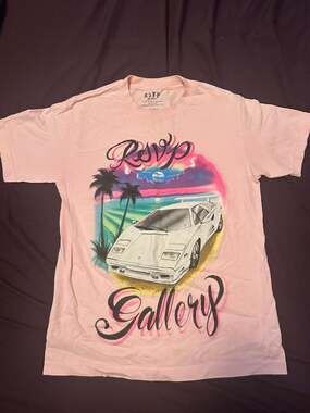 RSVP Gallery Pink Graphic T-Shirt Size Small